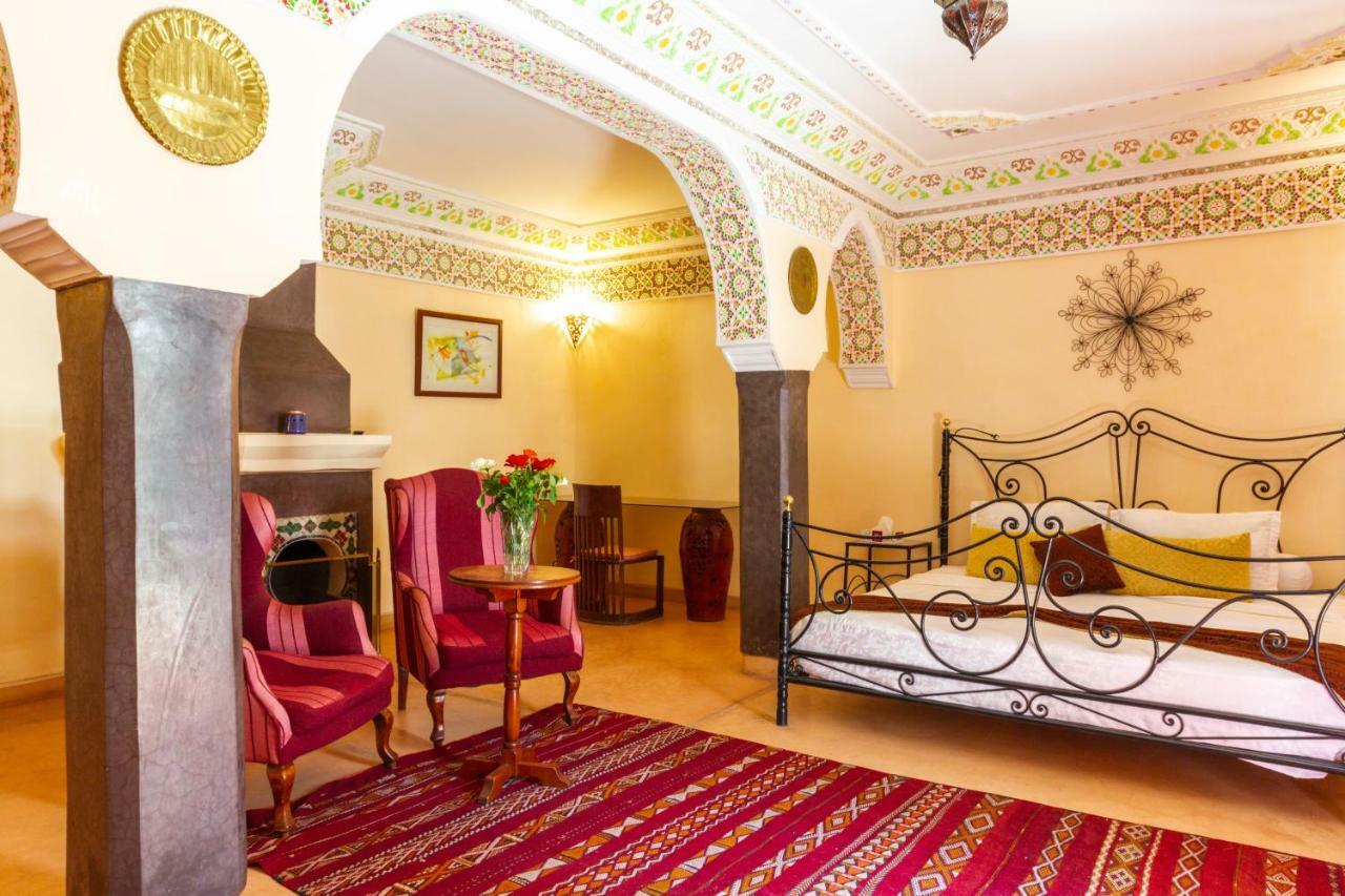 Riad Le Dromadaire Bleu By Weekome Marrakesh Bagian luar foto